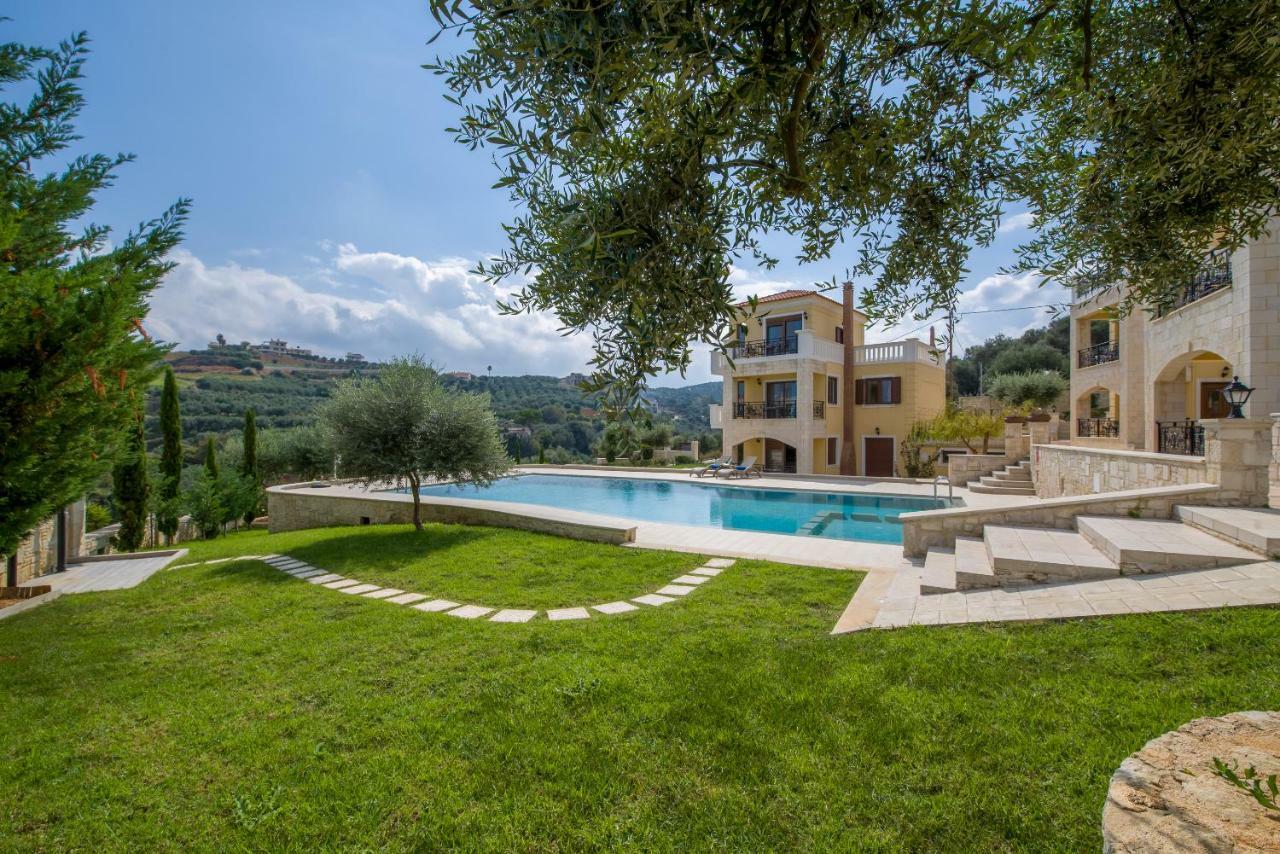Casa Leone Suites Stalós Eksteriør bilde