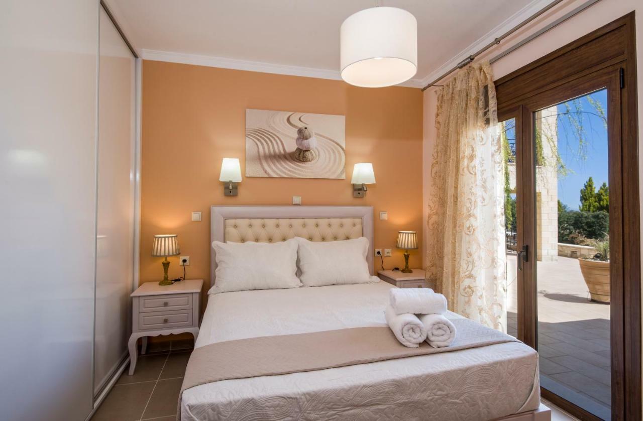Casa Leone Suites Stalós Eksteriør bilde