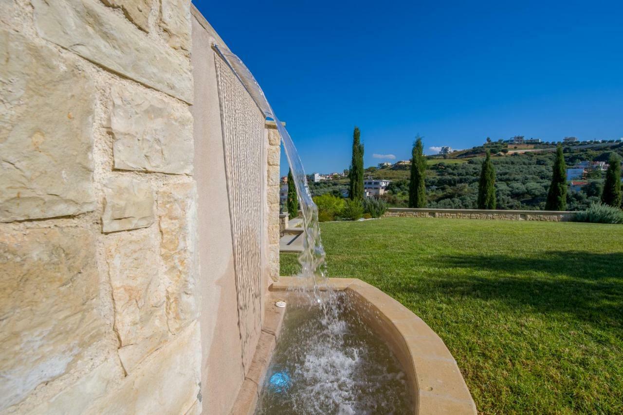 Casa Leone Suites Stalós Eksteriør bilde