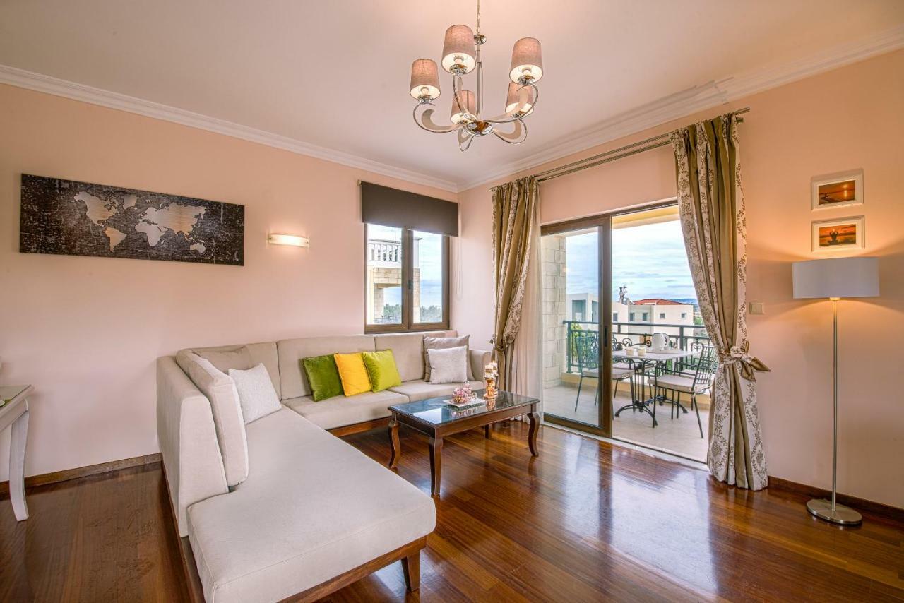 Casa Leone Suites Stalós Eksteriør bilde